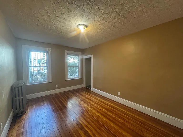 42 Calvin St #2L — Photo 4