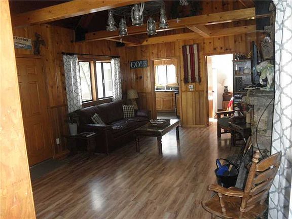 3rd image of 671 Chipmunk Ln