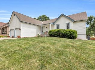 22609 W 53rd Ter, Shawnee, KS 66226