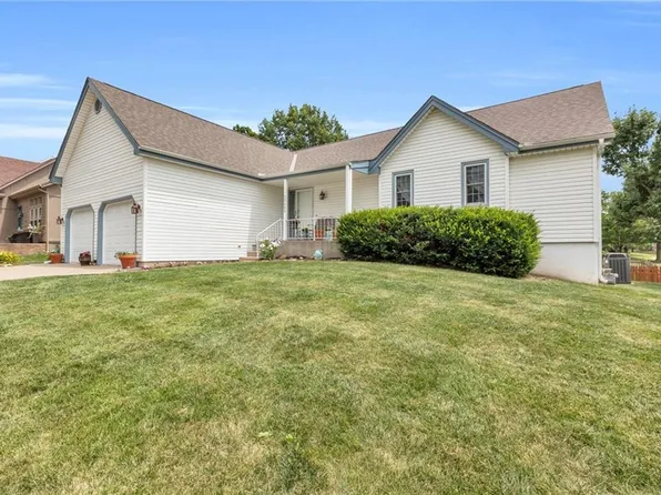 22609 W 53rd Ter, Shawnee, KS 66226