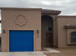 686 Winn Rd, Socorro, TX 79927