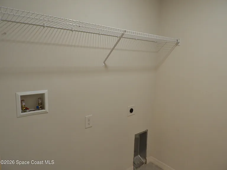1530 Paley Cir SE — Photo 15