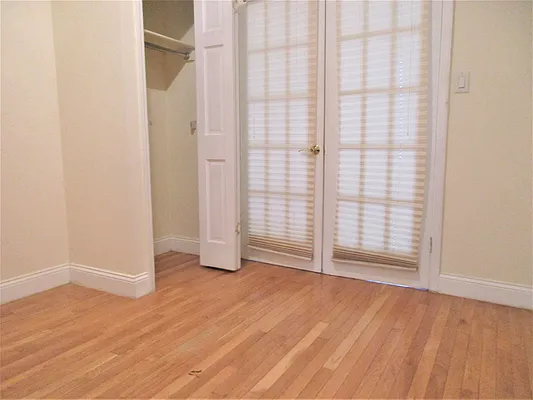 Rented by City Connections Realty | media 8