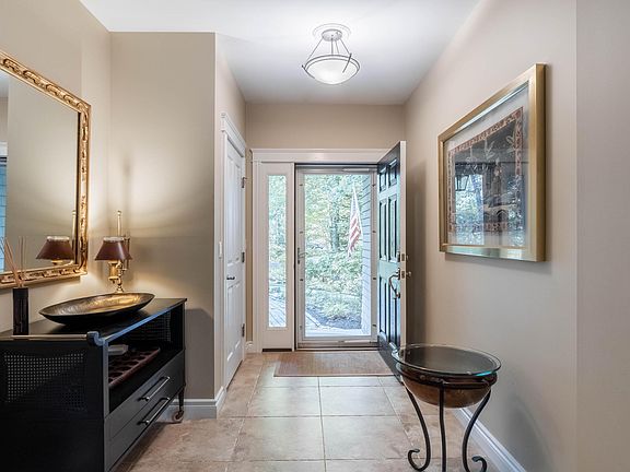 5th image of 115 Woodlands Dr