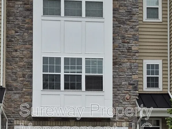 19 Skylar Cir, Media, PA 19063