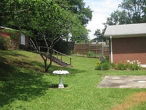 4th image of 106 Yosemite Dr