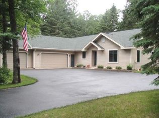 7420 Forest Dr, Minocqua, WI 54548