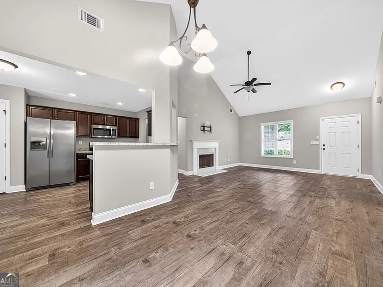 2416 Scoggins Rd — Photo 8