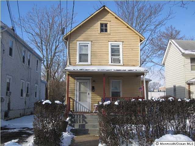 2nd image of 5 1st St