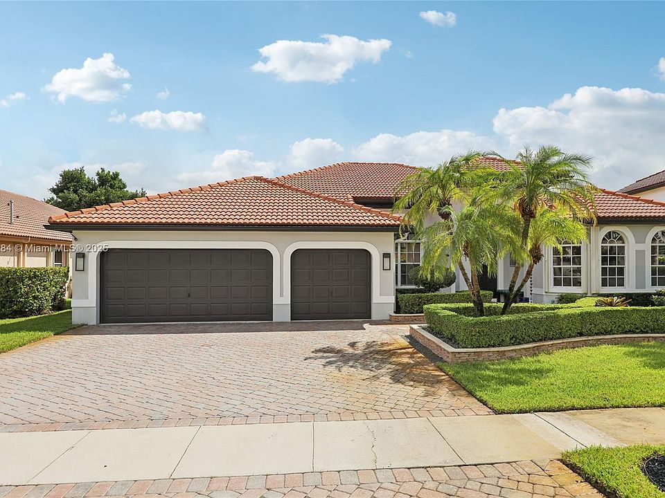 1st image of 3921 SW 186th Ave
