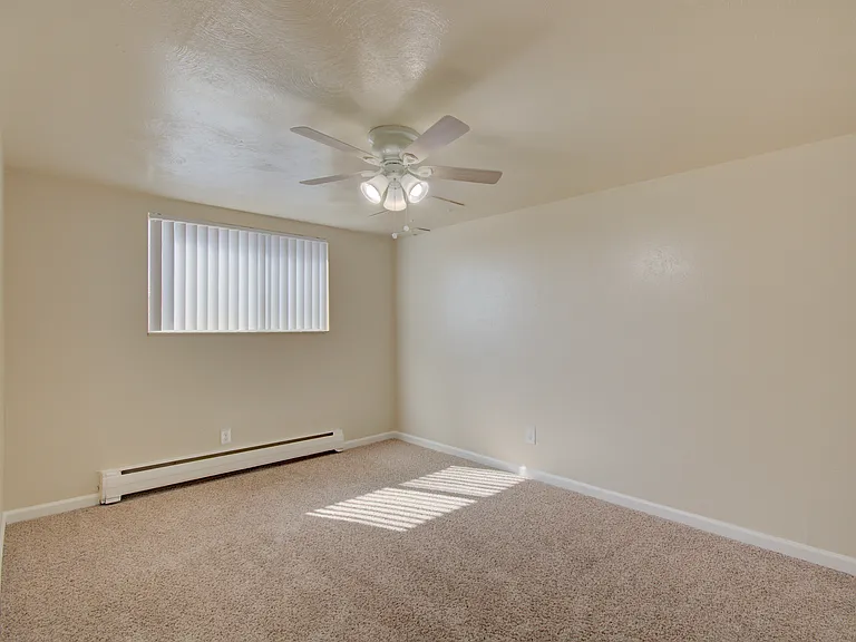 Lampliter Apartments — Photo 33
