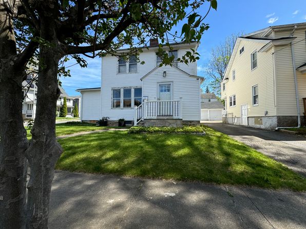 15 Overland Ave