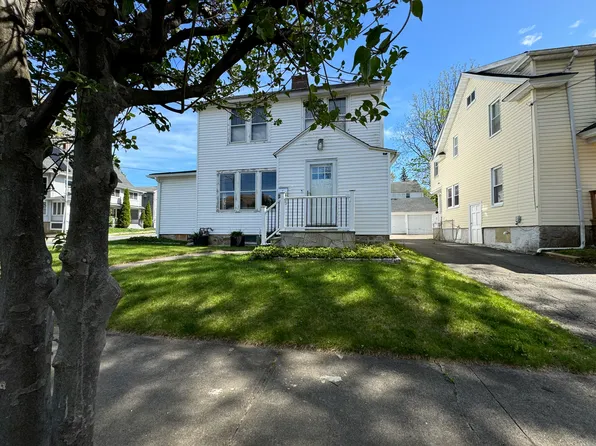 15 Overland Ave, Bridgeport, CT 06606