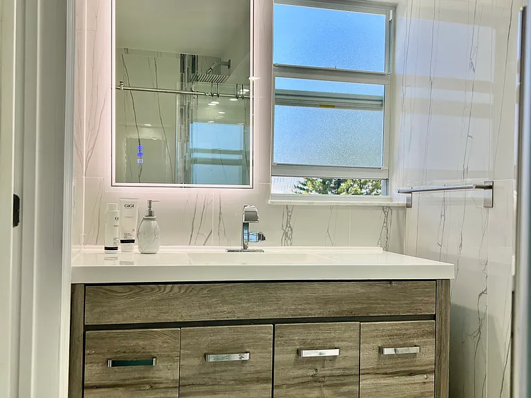 901 NE 14th Ave #508 — Photo 8