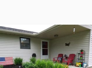 305 N Raymond Dr #A, Mahomet, IL