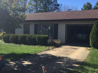 925 Freedom Ct, Medina, OH