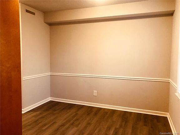 5th image of 921 Nottingham Dr APT 3
