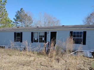 127 Askew Ln, Atmore, AL 36502