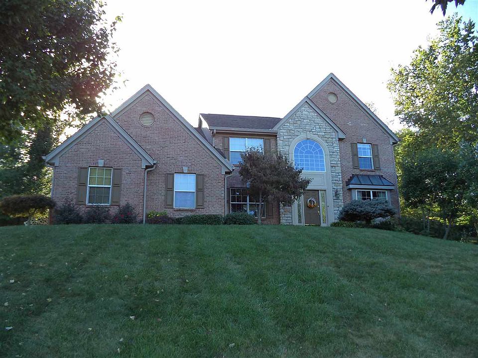 1st image of 4 Arbor Dr