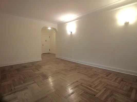 Rented by Sovereign Associates | media 7