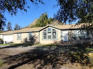 13120 Willow Rd, Lakeside, CA 92040