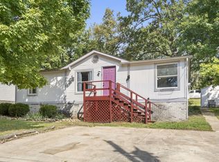 3094 Stone Rd, Merriam Woods Village, MO 65740