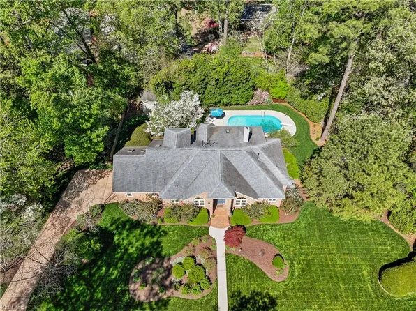 1121 Lamorelle Ct, Virginia Beach, VA 23452