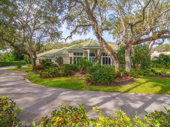 30 Laguna Ct, Indian River Shores, FL 32963