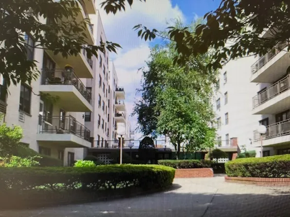 3855 Shore Parkway image 2 of 10