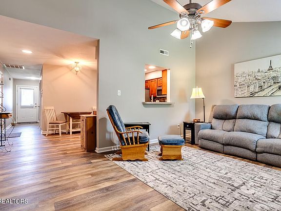 2nd image of 8058 Chambord Way