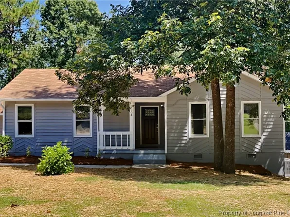 904 Dandridge Dr, Fayetteville, NC 28303
