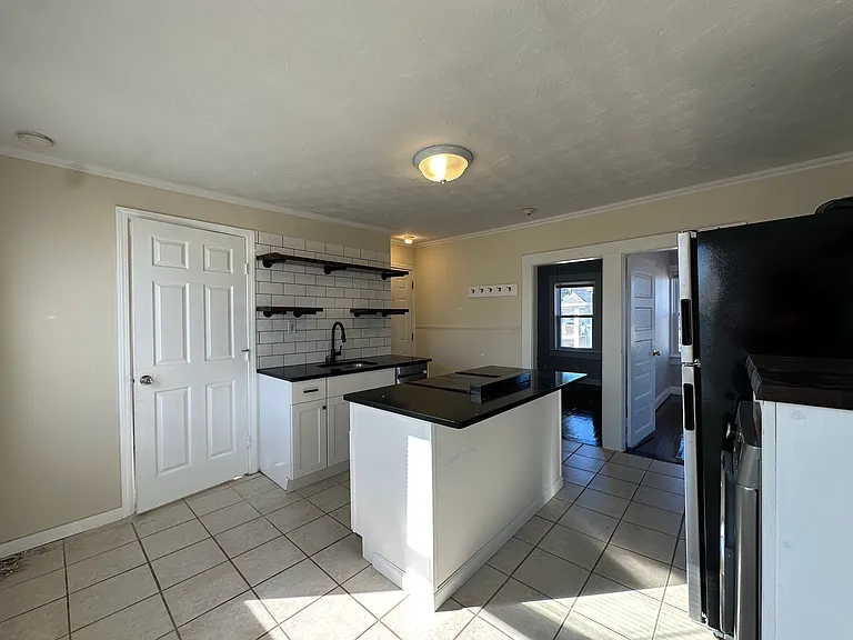 148 Bradford St #6 — Photo 6