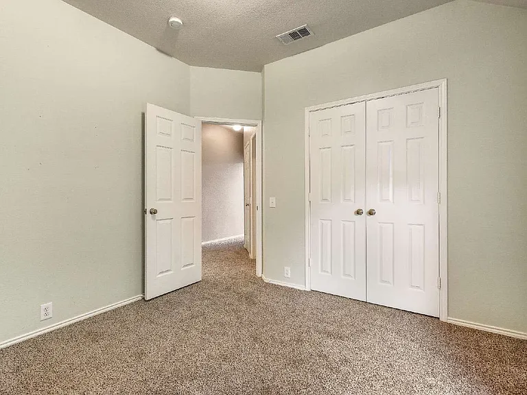5909 Berkshire Rd — Photo 13