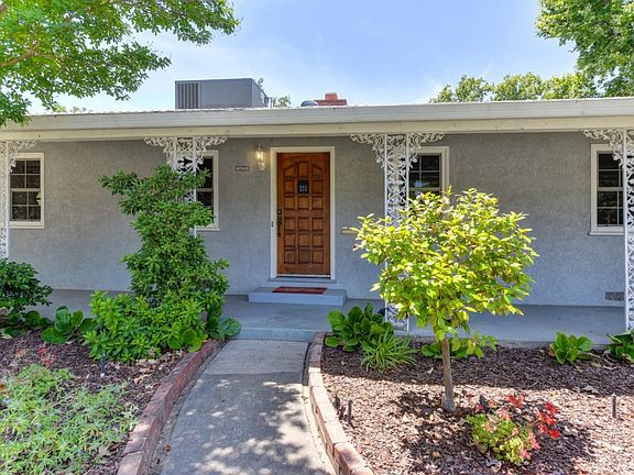 5th image of 2625 Danube Dr
