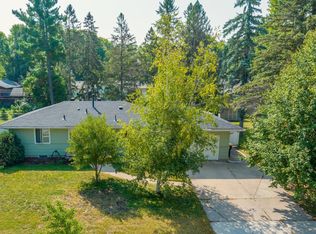 516 Woodley St E, Northfield, MN 55057