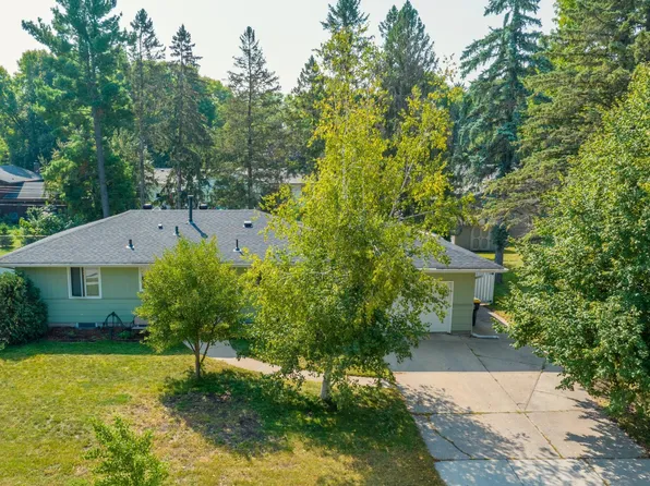 516 Woodley St E, Northfield, MN 55057