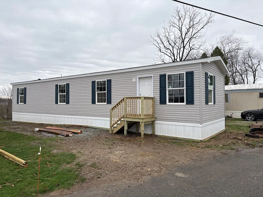 Homes Available Soon, Oakridge Heights photo 1