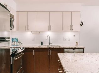 85 8th Ave E #303, New Westminster, BC V3L4J4