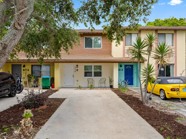 236 Chandler St APT D, Cape Canaveral, FL 32920