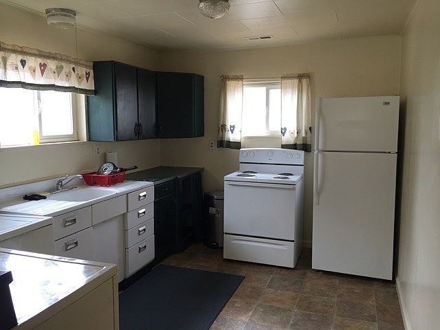 2nd image of 310 1/2 McMicken St