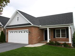 443 Hickory Grove Cir, Harrisonburg, VA 22801