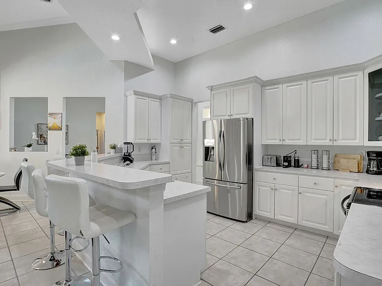 13709 Columbine Ave — Photo 10