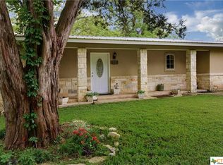 550 Reiley Rd, Seguin, TX 78155