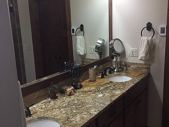 On-suite bath 