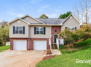 1607 Indian Springs Dr NW, Conover, NC 28613