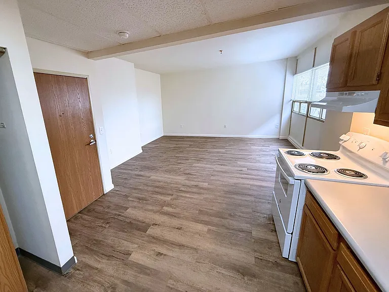 Spacious Living at Heritage Lofts, Piqua — Photo 25