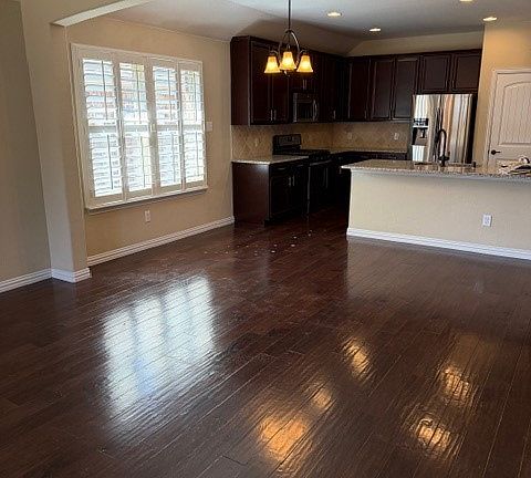 4th image of 133 Pleasant Hill Ln