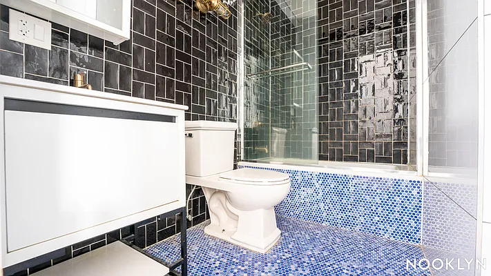 Rented by Nooklyn NYC LLC | media 23