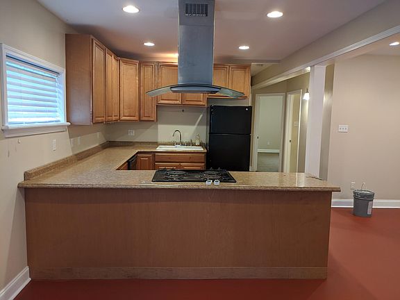 3rd image of 5989 Tchoupitoulas St