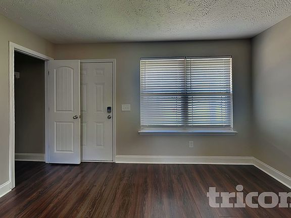 2nd image of 642 Berry Cir